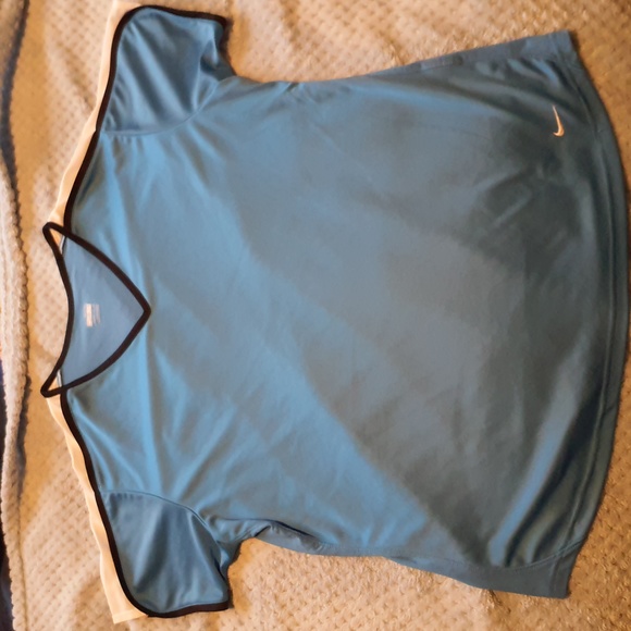Nike FITDRY Blue Short sleeve V-neck T-shirt - Picture 3 of 3
